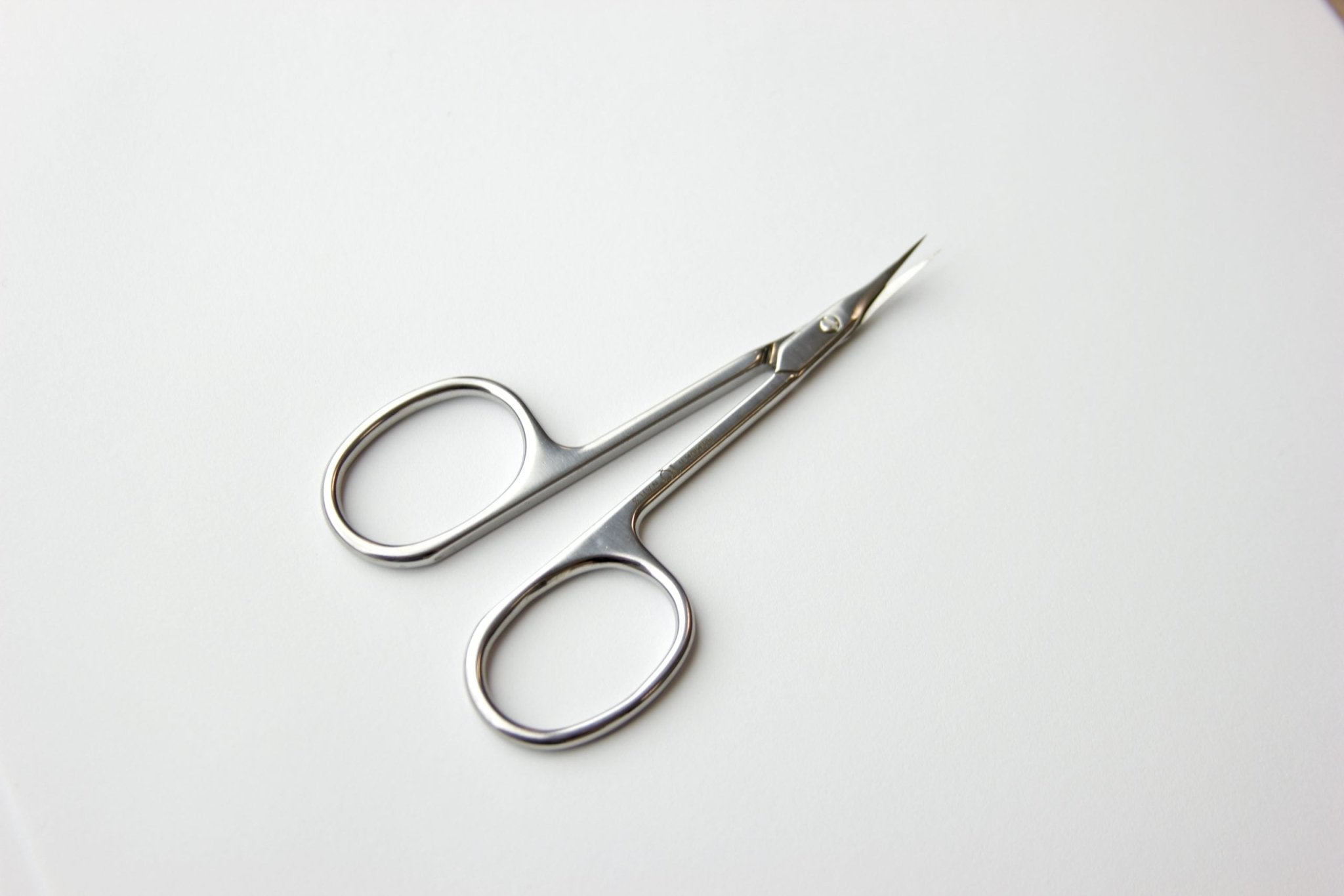 Premium Cuticle Scissors Blade Length 24 mm - iqnails